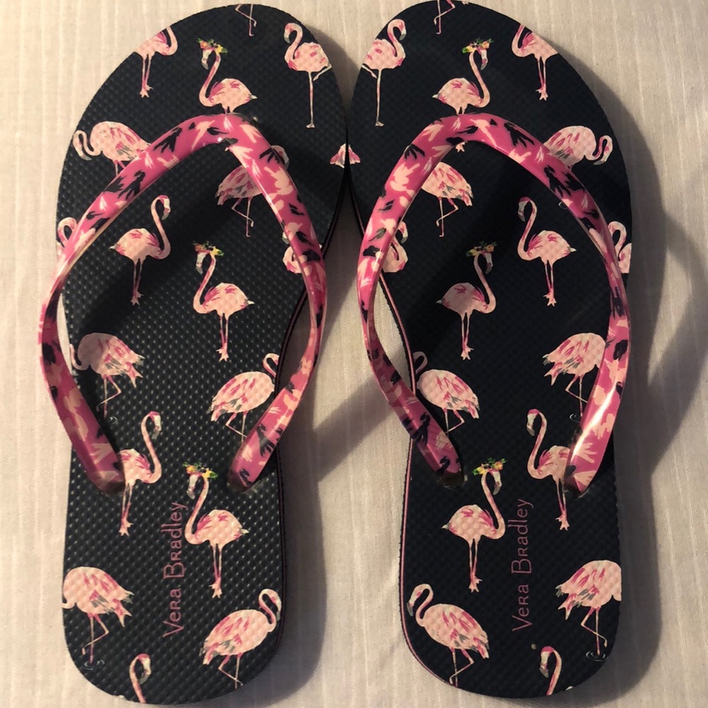 Vera Bradley Flip Flops flamingo SZ 5/6 - Picture 1 of 6